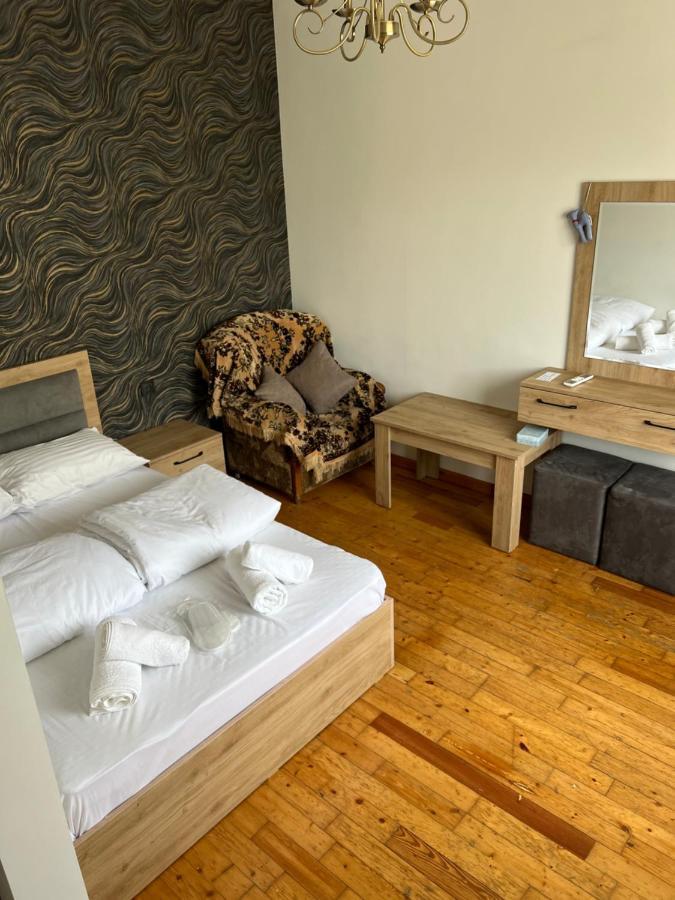 Ygg Erevan & Tours Bagian luar foto