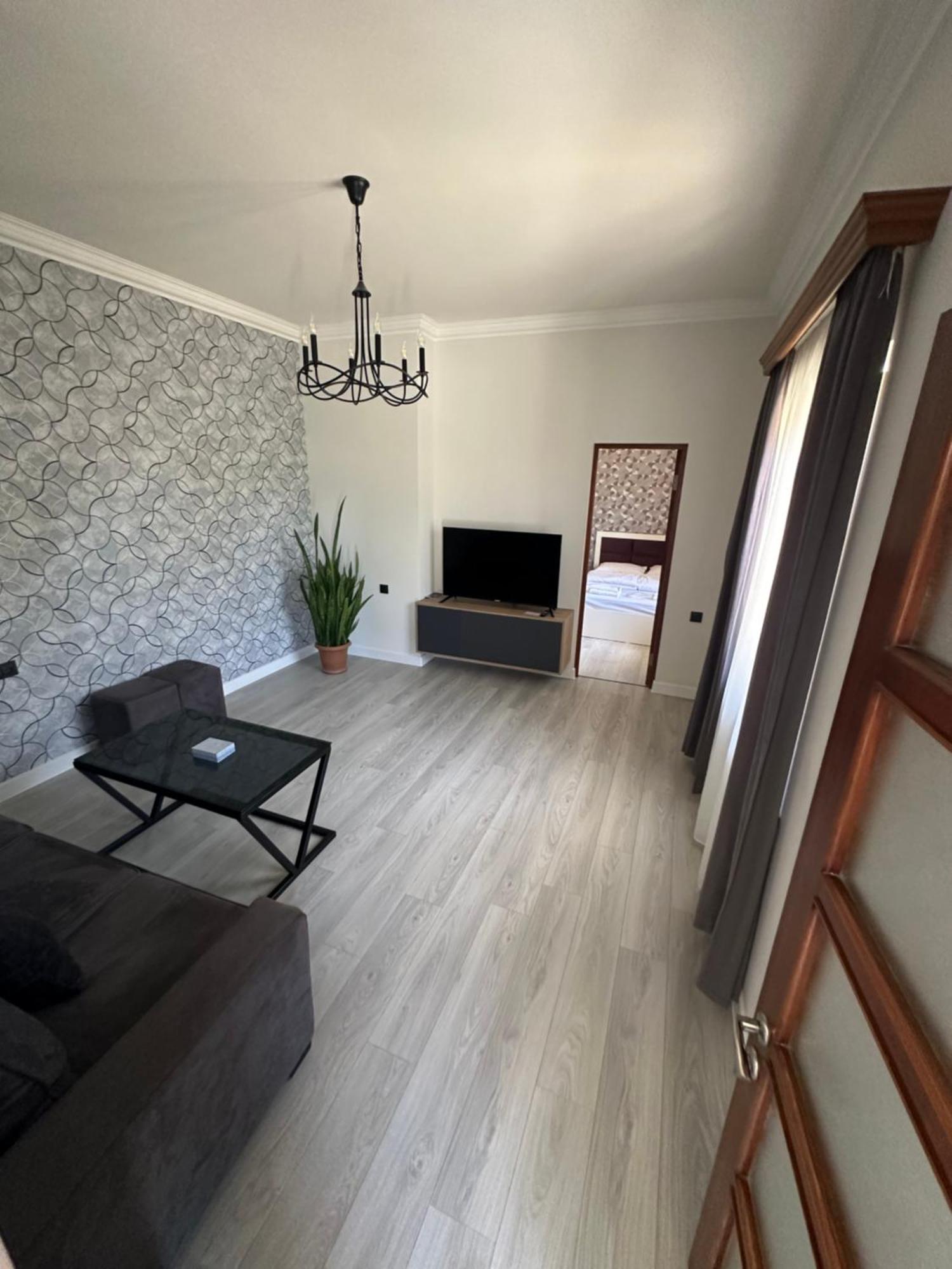 Ygg Erevan & Tours Bagian luar foto